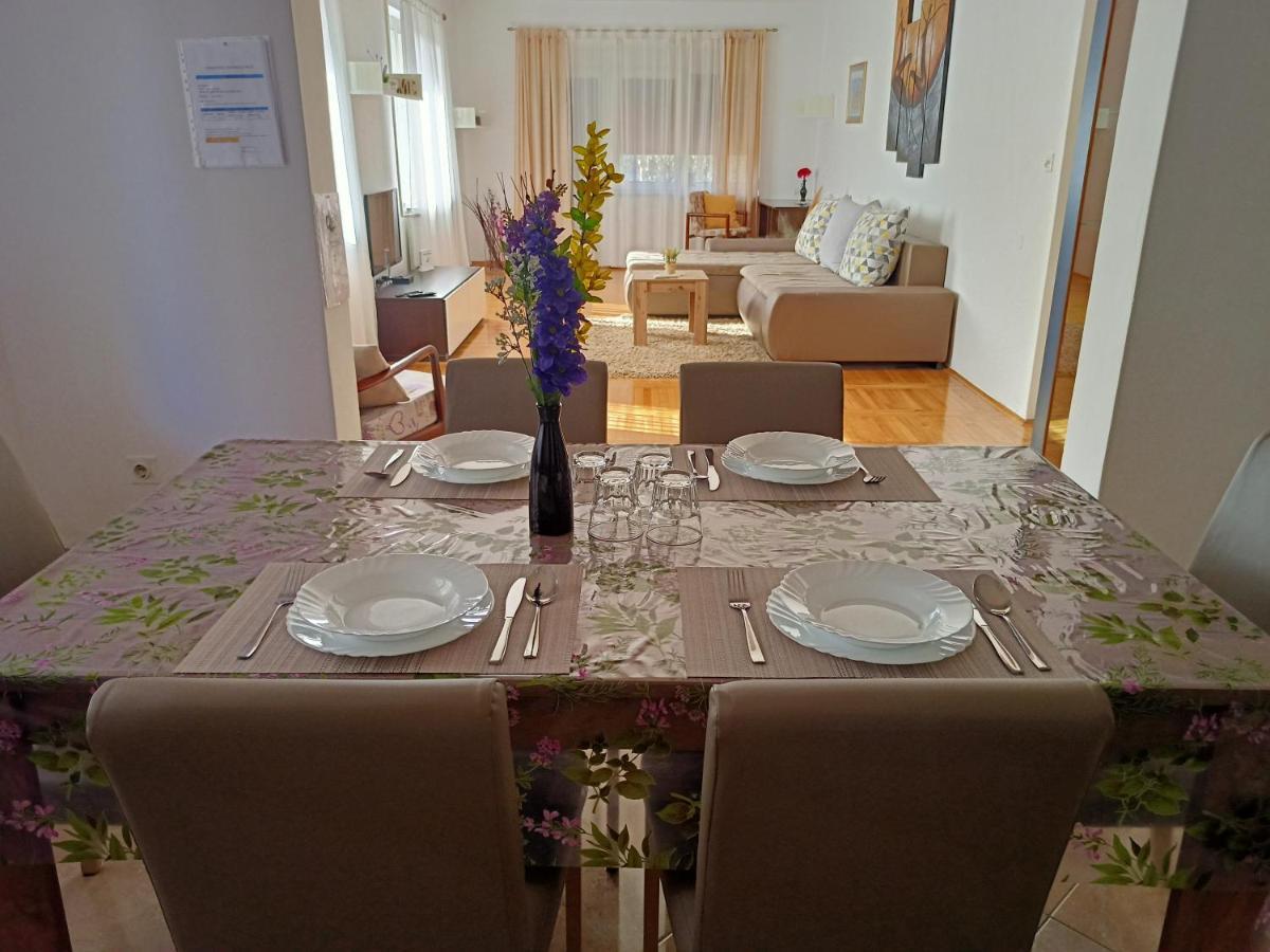 Apartment Tomas,,,Spacious House With Private Parking,Terrace,5G Internet,,,,, Задар Екстериор снимка